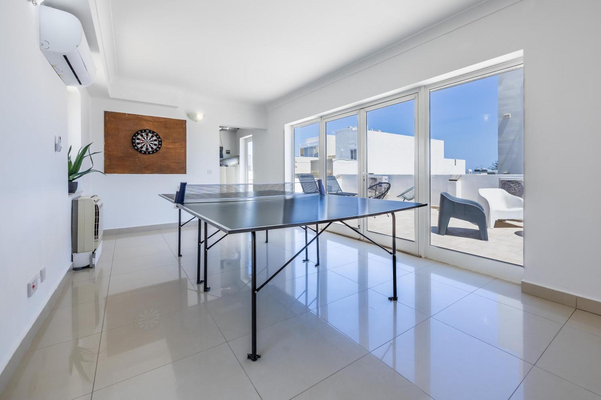 Hard To Come By - Modern & Huge House In Sliema Exterior photo